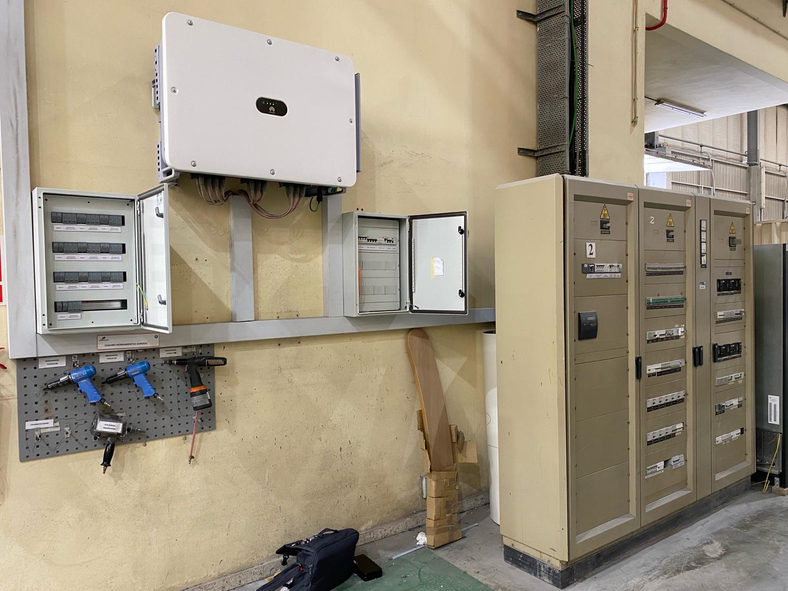 Solar Fotovoltaica para Autoconsumo Carrocerias Ferqui