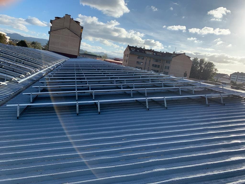 Instalación Solar Fotovoltaica en Supercash Gijón